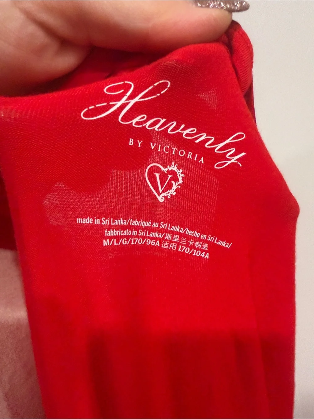 Victoria’s Secret Heavenly Angels Elegant Red Satin-Trim Robe with Tie Belt M/L